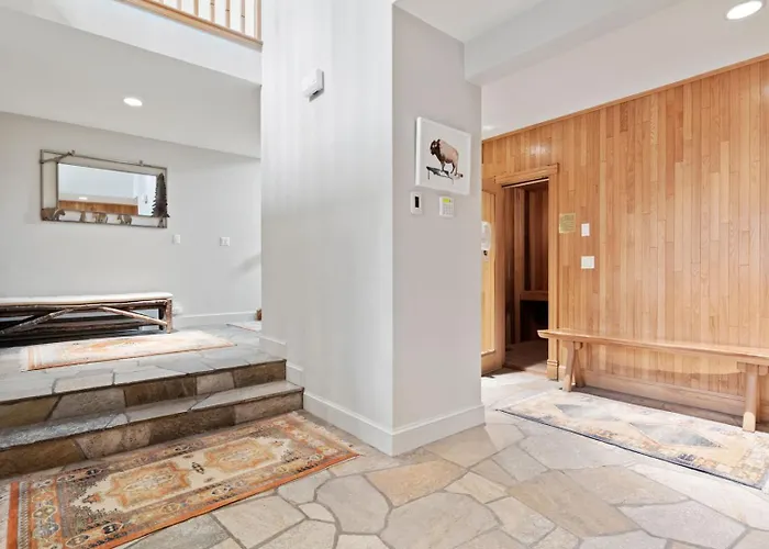 Rmr: Teodori House In *